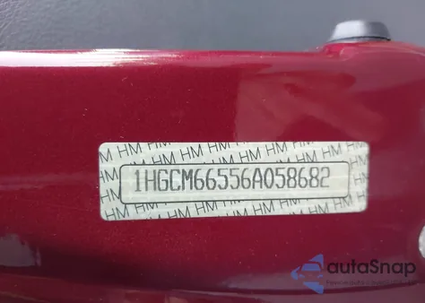 2006 Honda Accord 3.0 Ex z USA, uszkodzony, nr VIN 1HGCM66556A058682